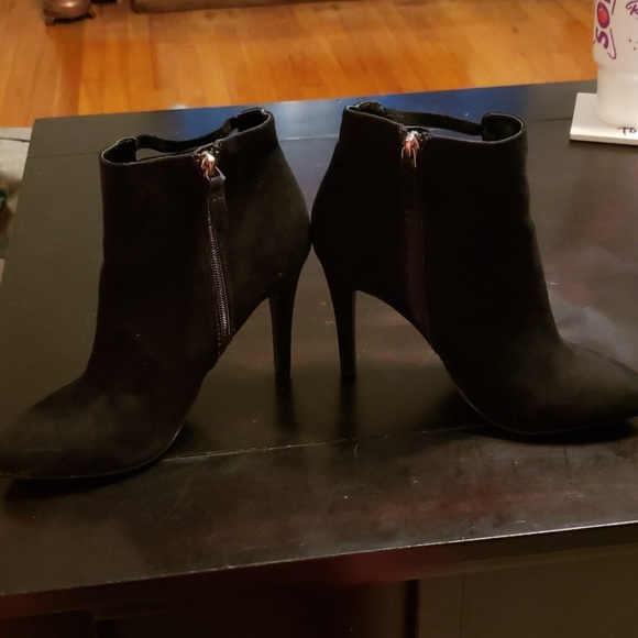Kelly & Katie suede boots sz 9 - Picture 2 of 7